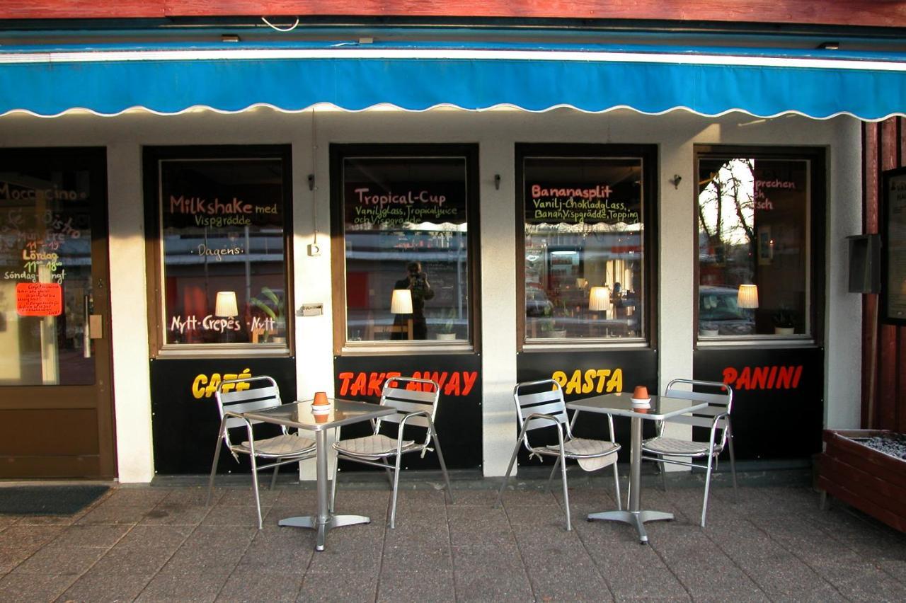 Cafe Bistro Moccacino Ekshärad Exterior foto